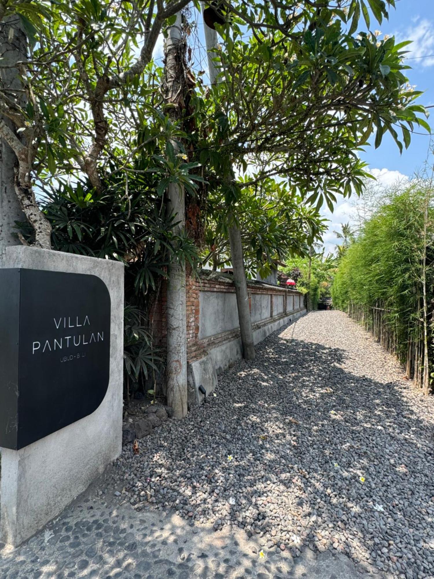 畔图蓝巴厘别墅酒店 Pagetan 外观 照片